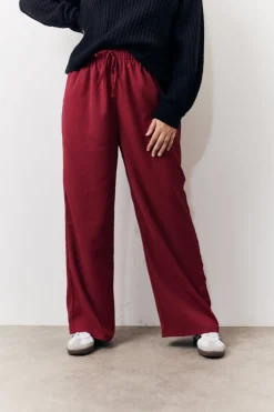 Outlet In The Style Relaxed Woven Trouser Burgundy