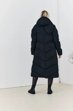 In the Style Reversible Hooded Longline Puffer Coat Chocolate