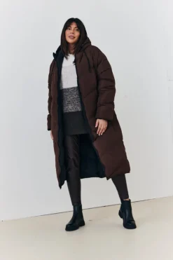 In the Style Reversible Hooded Longline Puffer Coat Chocolate