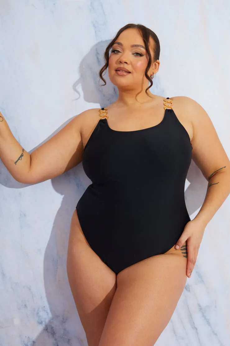 New In the Style Ring Detail Swimsuit Black