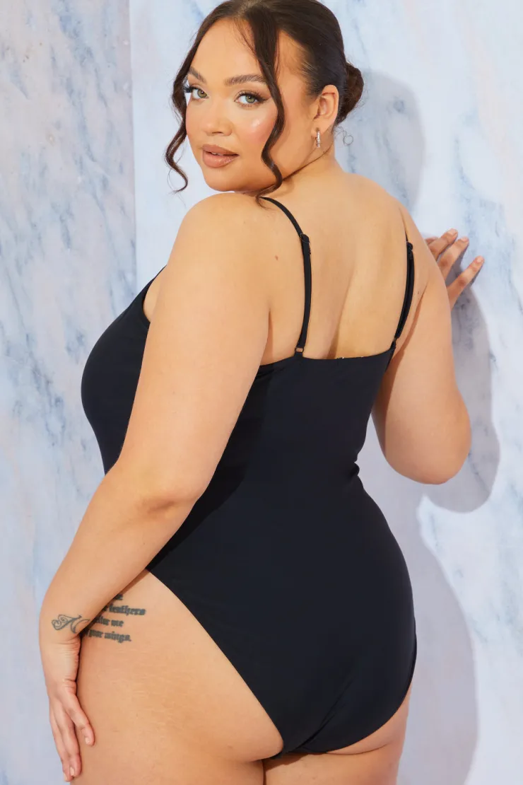 New In the Style Ring Detail Swimsuit Black