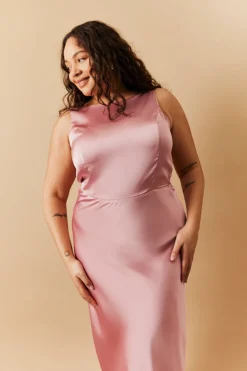 Outlet In The Style Satin Cowl Back Maxi Dress Rose pink
