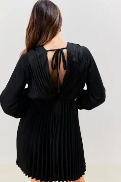 New In the Style Satin Pleated Cut Out Detail Mini Dress Black