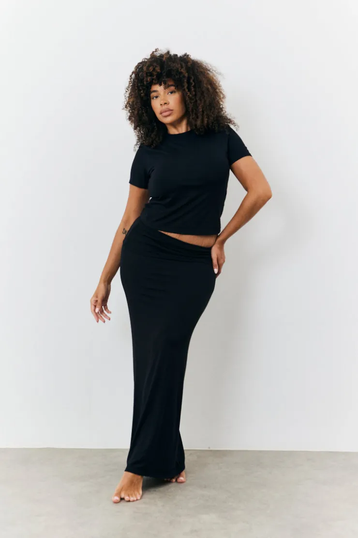 Clearance Fits Sculpting Short Sleeve Crew Neck T-Shirt Black