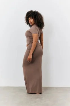 Discount Fits Sculpting Short Sleeve Crew Neck T-Shirt Mocha