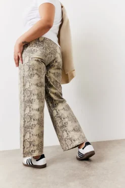 Outlet In The Style Snake Print Straight Leg Jeans Brown