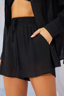 Best In the Style Textured Shorts Black