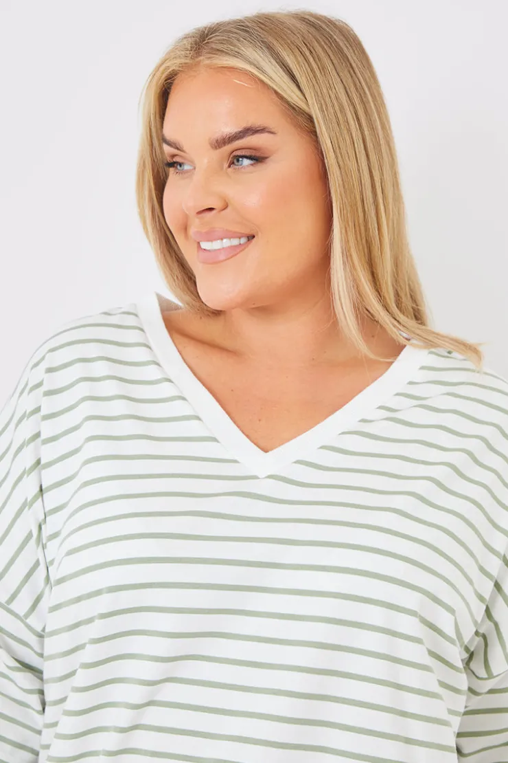 Online In the Style V Neck Oversized T-Shirt