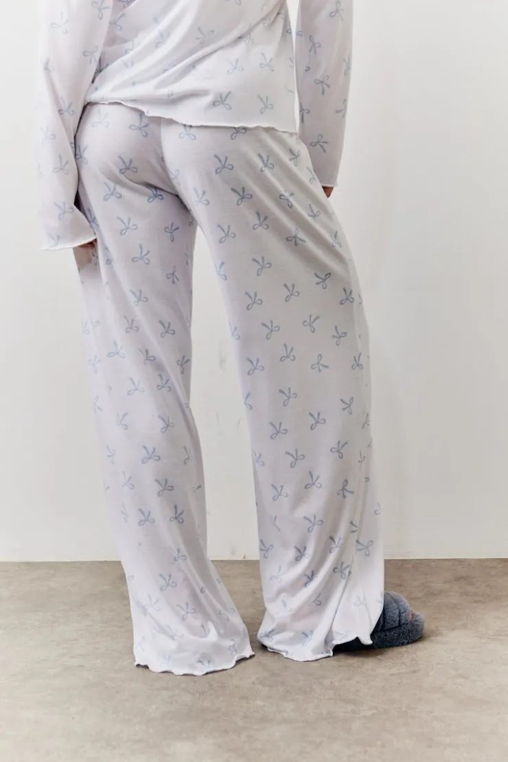 Clearance In The Style Bow Print Long Sleeve Top and Trouser PJ Set White
