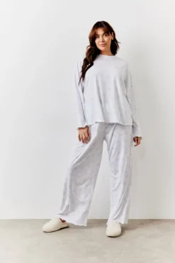 Clearance In The Style Bow Print Long Sleeve Top and Trouser PJ Set White